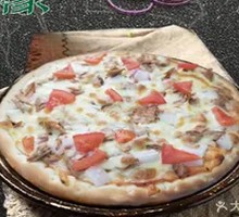 Tuna Pizza