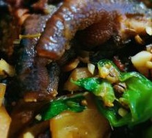 Zaozhuang Chili Chicken Stir-Fry with Whole Chicken