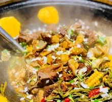 Stewed Pork Ribs in Iron Pot