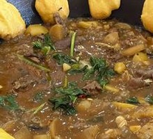 Stir-Fried Vegetables in Iron Pot