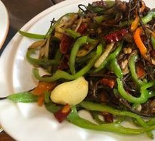 Dry-Fried Wood Ear Mushrooms