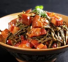 Braised Pork with Dried Green Beans