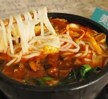 Spicy Oil Spinach Meatballs Korean Noodles