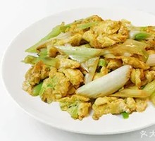 Scrambled Eggs with Green Onions