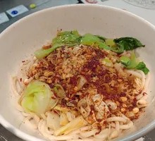 Oil-Poured Noodles