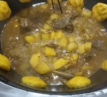 Stewed Goose and Pork Rib in Iron Pot