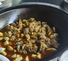 Iron Pot Stewed Chicken