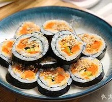 Classic Meat Floss Seaweed Rice Roll