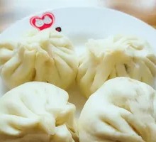 Fennel Sprout Pork Dumplings