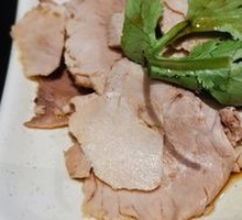 Cold-marinated pork knuckle
