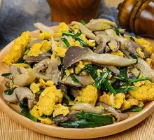 Mushroom and Egg Stir-fry
