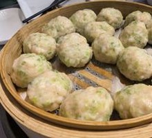 Water Dropwort Shrimp Balls