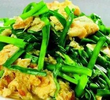 Foolish Egg Stir-fried with Leeks