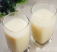 Freshly Ground Red Bean Soy Milk