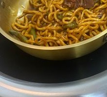 Stewed Pork Rib and Green Bean Noodles