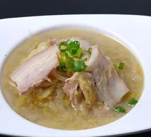 Northeastern Sour Cabbage Stewed Pork Belly