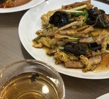 Stir-Fried Wood Ear Pork