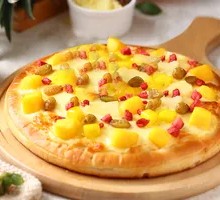 Winnie the Pooh Fruit Pizza