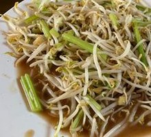 Stir-Fried Celery with Bean Sprouts