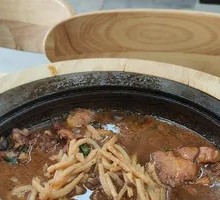 Double Pepper Stone Pot Chicken