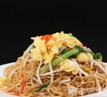Bean Sprout and Egg Noodles