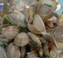 Spicy Stir-Fried Clams