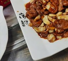 Stir-Fried Lamb with Garlic