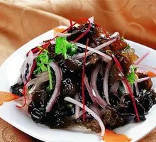 Onion and Wood Ear Salad