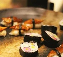 Premium Banana Salad Sushi