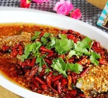 Golden Garlic Stir-fried Fish