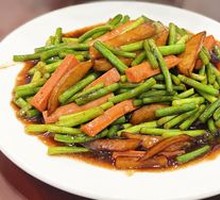 Garlic Stem Stir-fried Ham