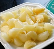 Sweet Pickled Garlic
