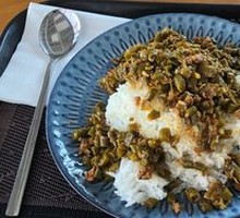 Sour Pickled Beans with Minced Pork Rice