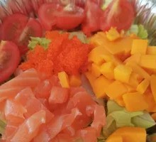 Salmon Mango Vegetable Salad