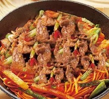 Stir-fried Yellow Beef Noodles