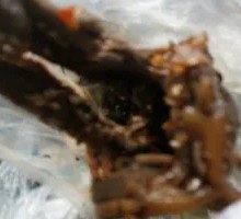 Sauce-Flavored Duck Neck Bones