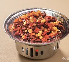 Gele Mountain Spicy Chicken