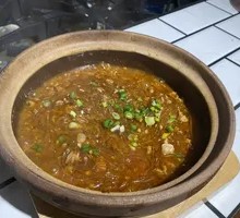 Braised Pork and Vermicelli in Clay Pot