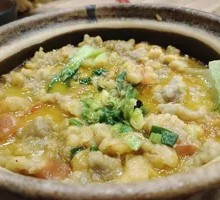 Bean Soup Crispy Pork Clay Pot