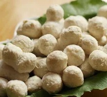 Hand-Beaten Chicken Meatballs