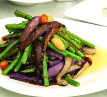 Stir-Fried Long Beans with Eggplant