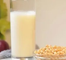 Freshly Ground Soy Milk