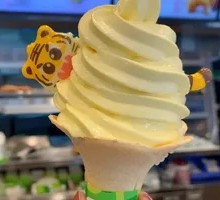 小圆筒香草冰淇淋