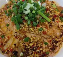 Air-Dried Pork Skin Salad