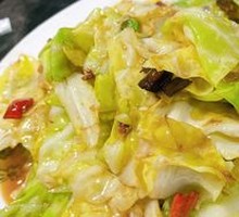 Spicy Stir-fried Cabbage