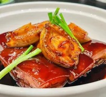 Braised Pork Belly with Abalone