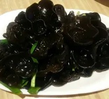 Wood Ear with Horseradish Dip