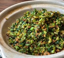 Sautéed minced pork with pickled mustard greens