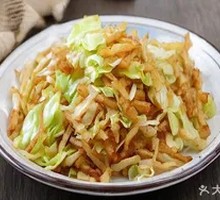 Cabbage Stir-Fried with Pancake