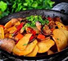 Dry Pot Pork Belly and Potato Slices